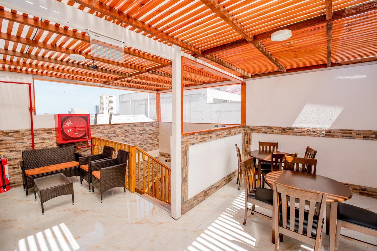 Hotel San Cristobal איקוויקה מראה חיצוני תמונה