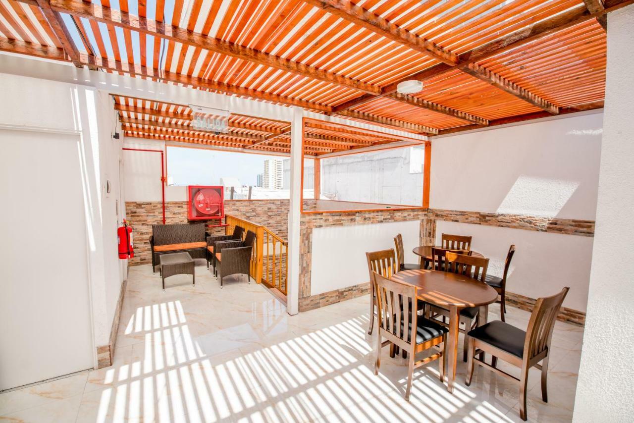 Hotel San Cristobal איקוויקה מראה חיצוני תמונה